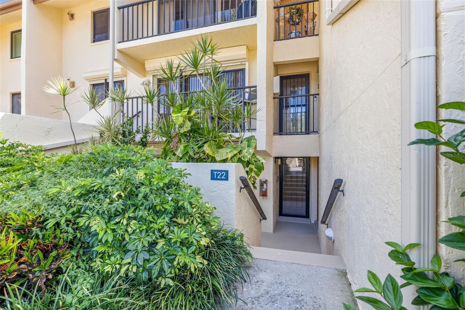 7520 SUNSHINE SKYWAY LN S #T22 — photo 4