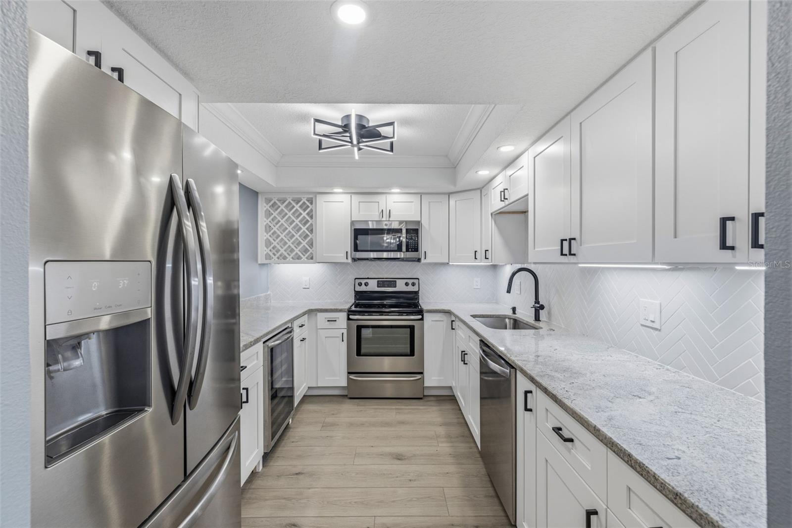 7520 SUNSHINE SKYWAY LN S #T22 — photo 21