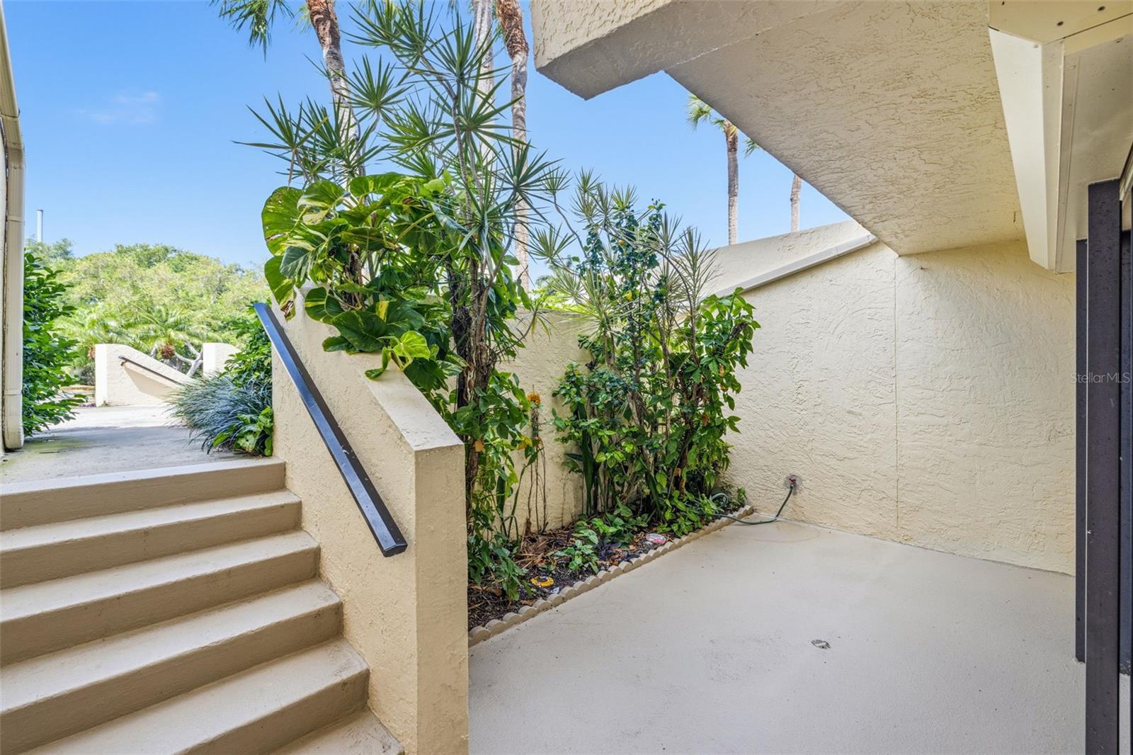 7520 SUNSHINE SKYWAY LN S #T22 — photo 5