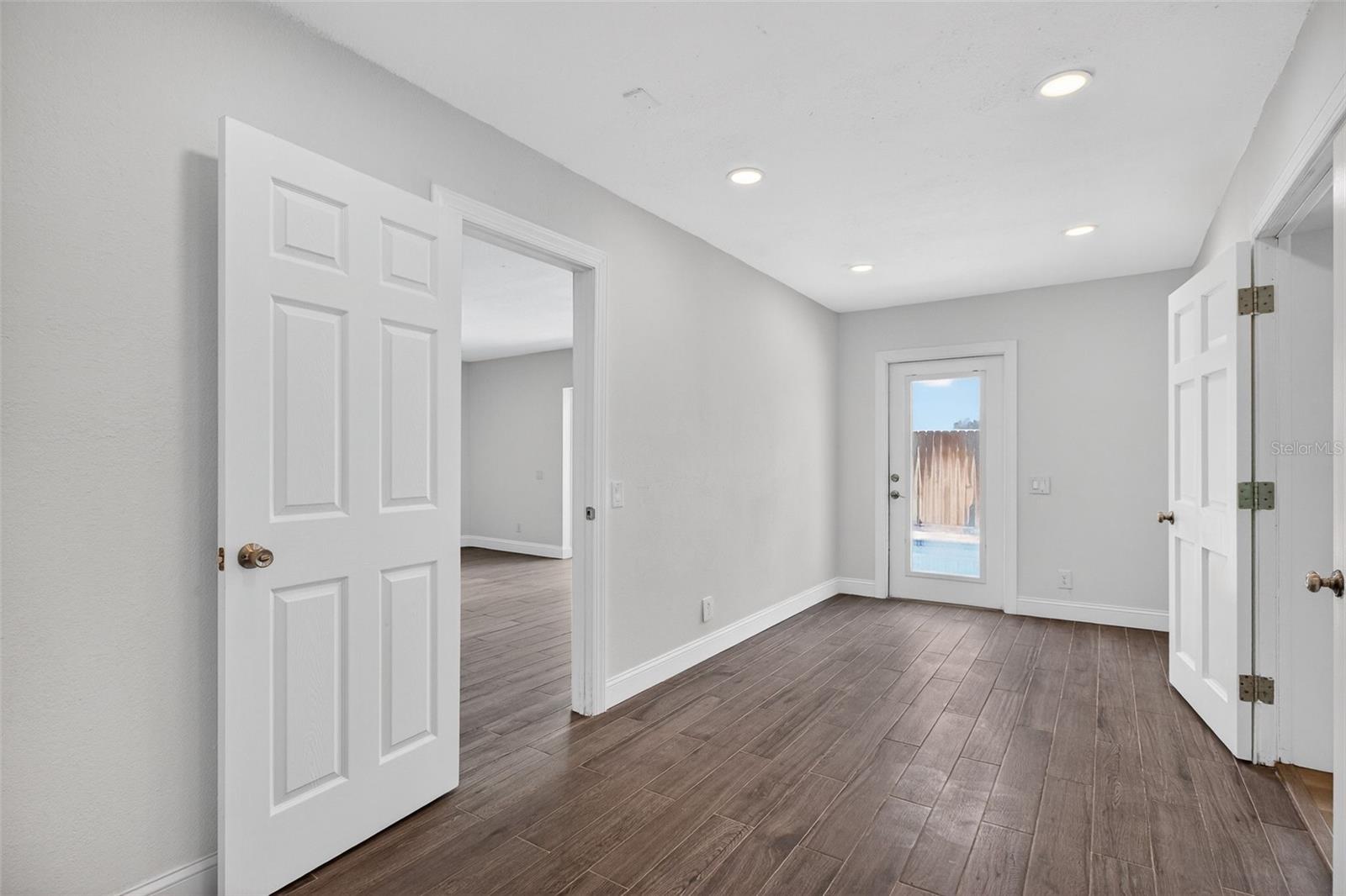 7919 CAUSEWAY BLVD S — photo 36