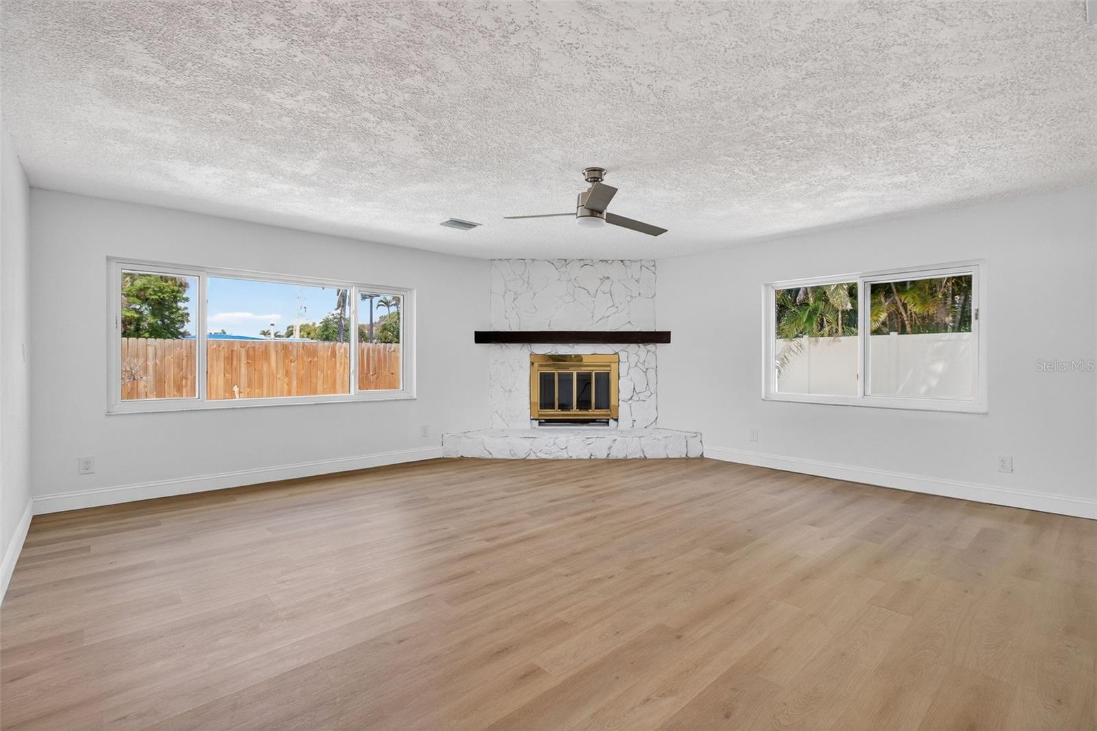 7919 CAUSEWAY BLVD S — photo 32