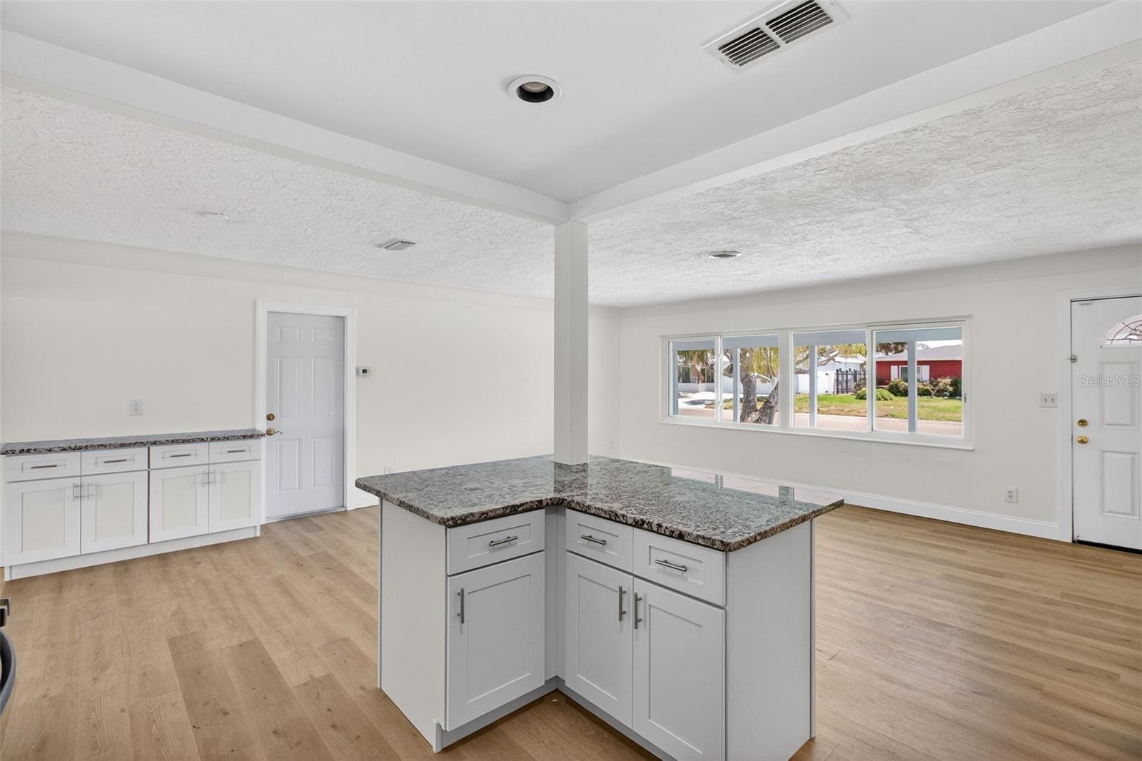 7919 CAUSEWAY BLVD S — photo 29