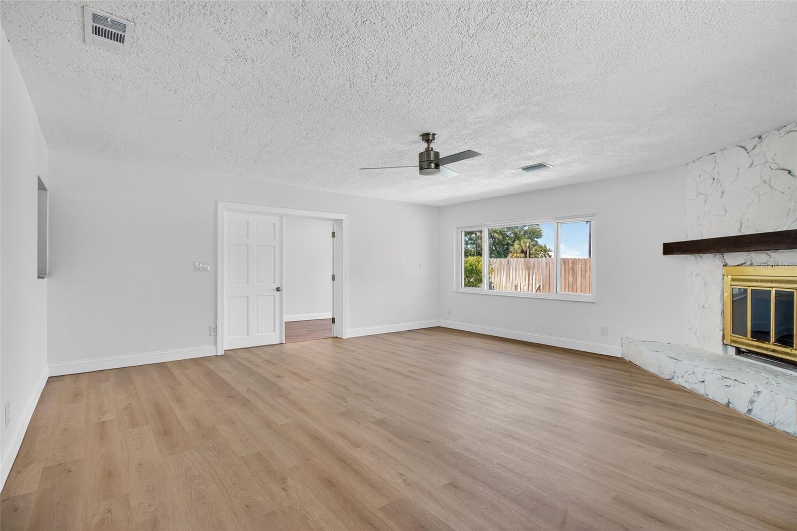 7919 CAUSEWAY BLVD S — photo 31