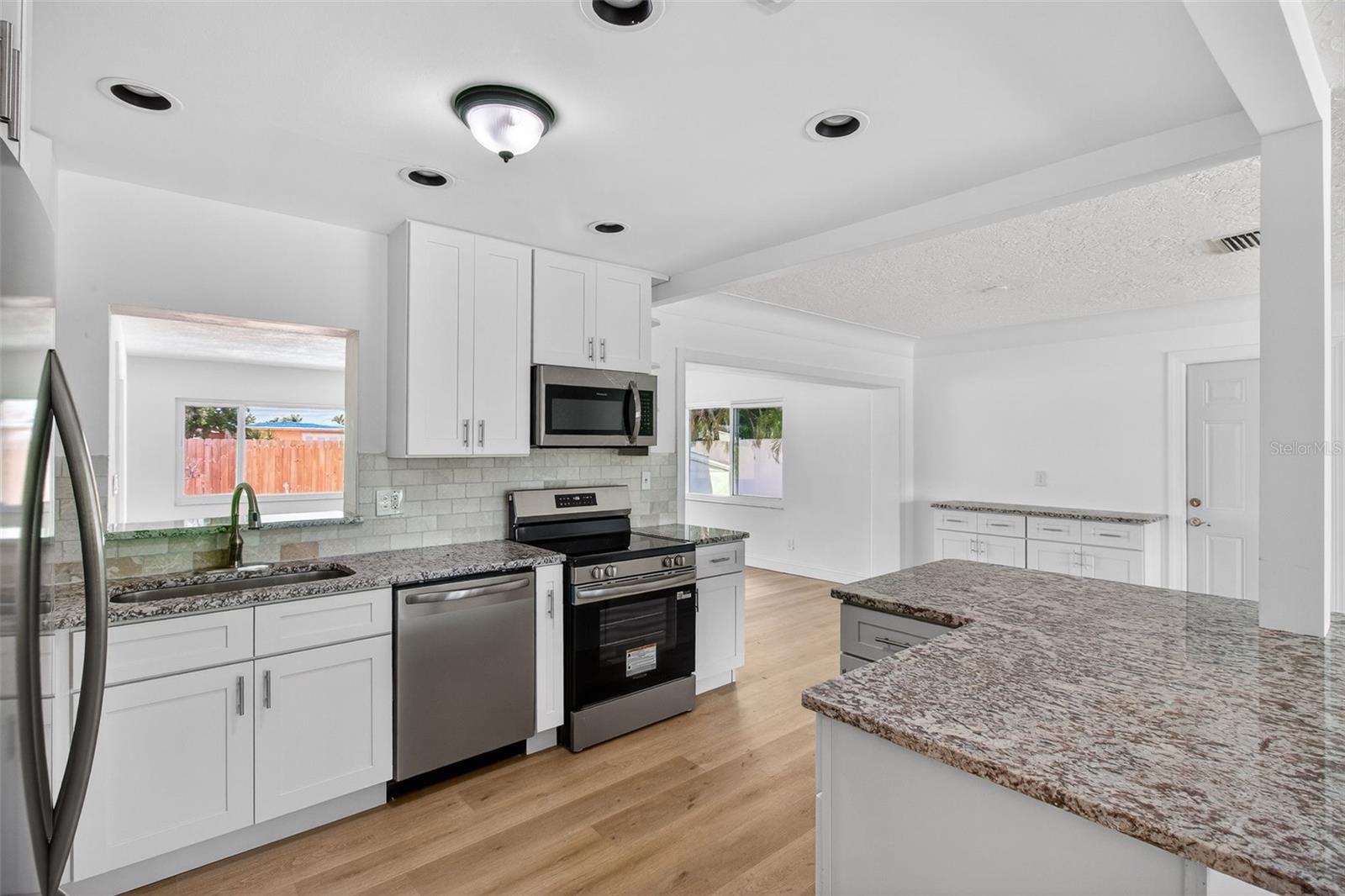 7919 CAUSEWAY BLVD S — photo 28