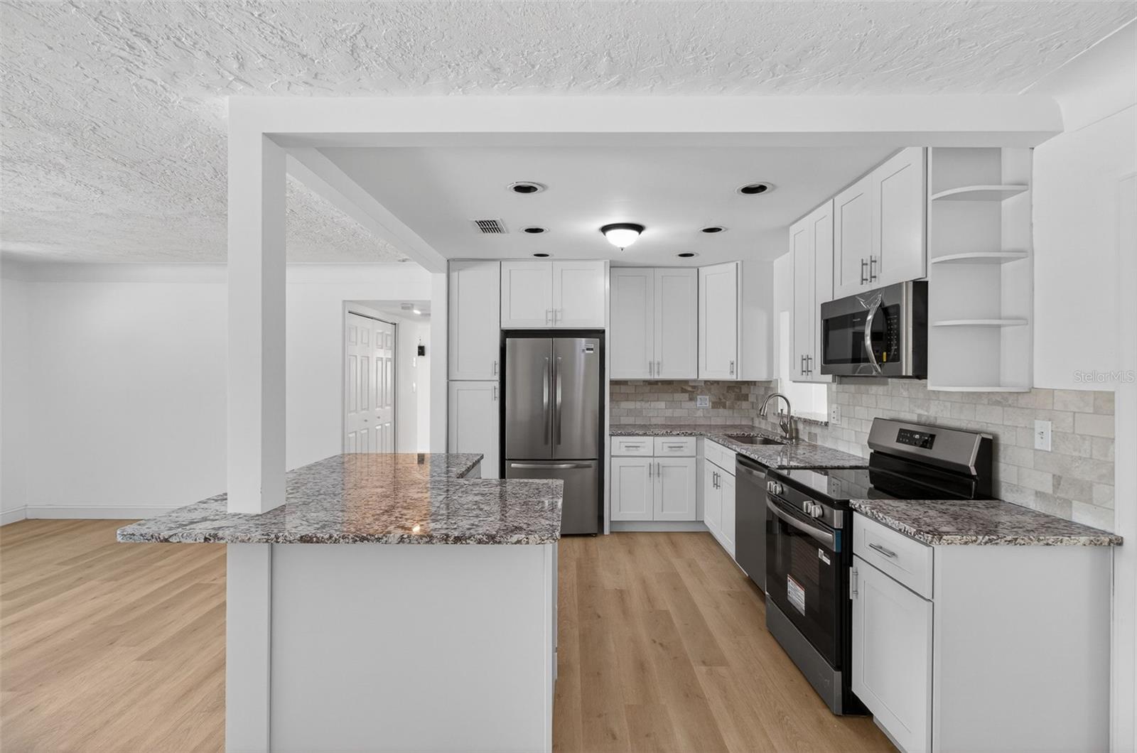 7919 CAUSEWAY BLVD S — photo 27