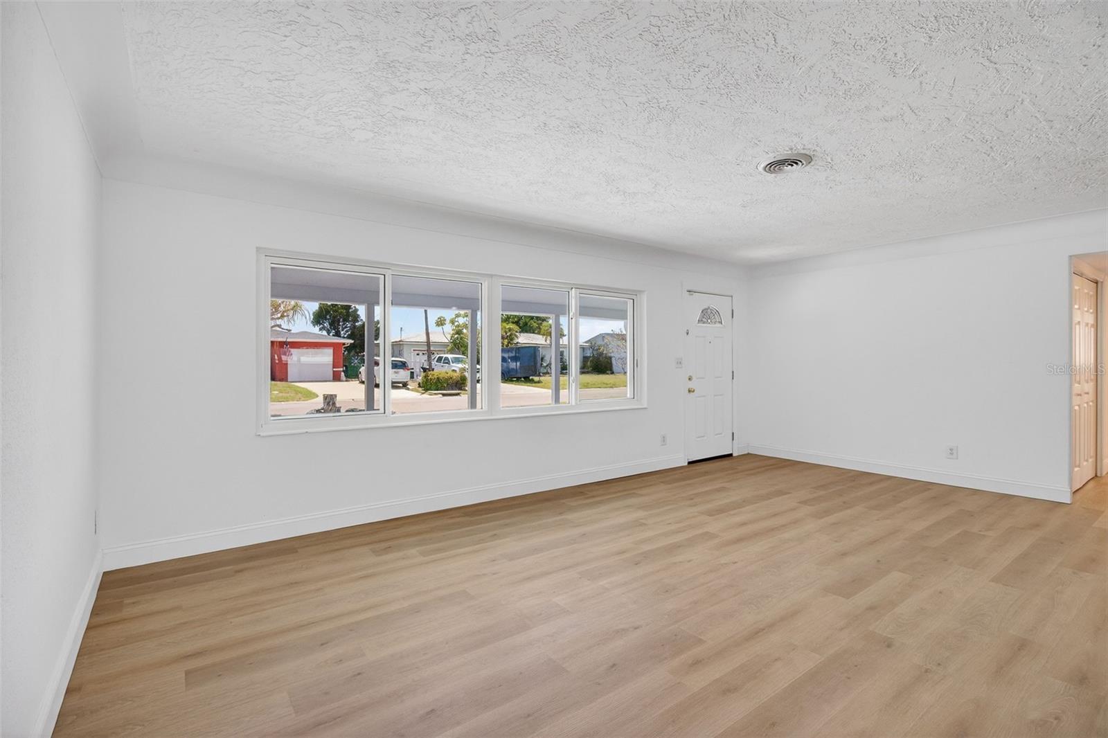 7919 CAUSEWAY BLVD S — photo 24