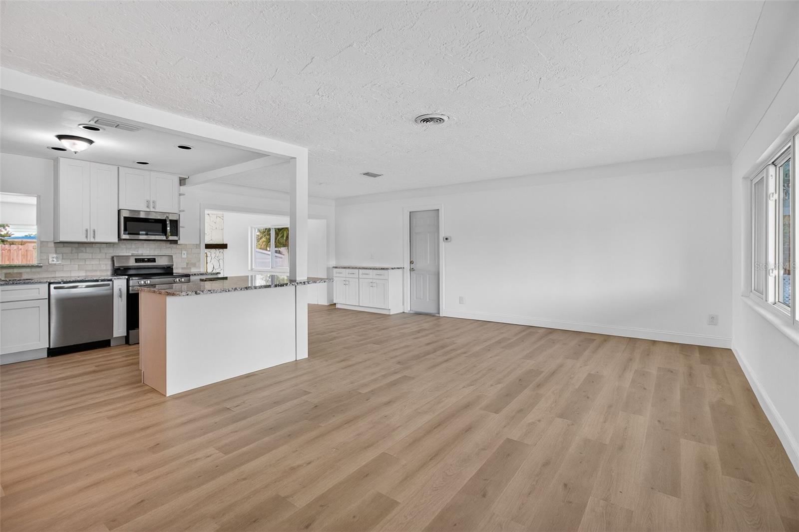 7919 CAUSEWAY BLVD S — photo 22