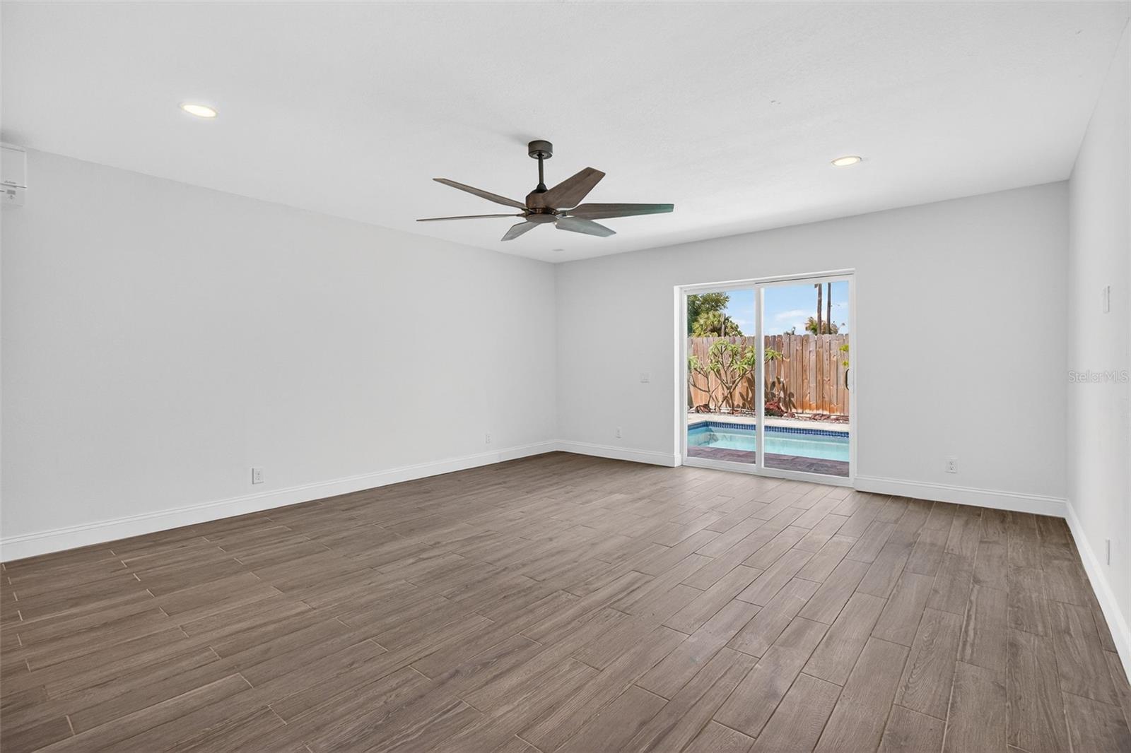 7919 CAUSEWAY BLVD S — photo 38