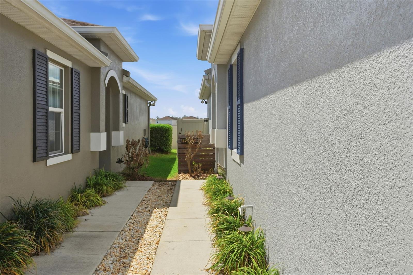 10335 HERON HIDEAWAY LOOP — photo 3