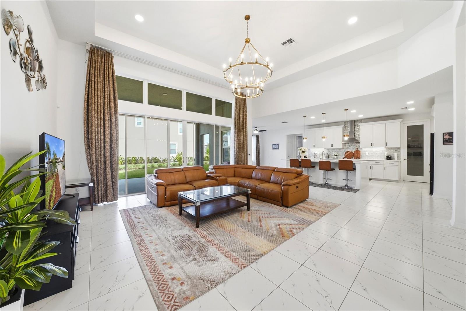 7073 GRAYBROOK DR — photo 12