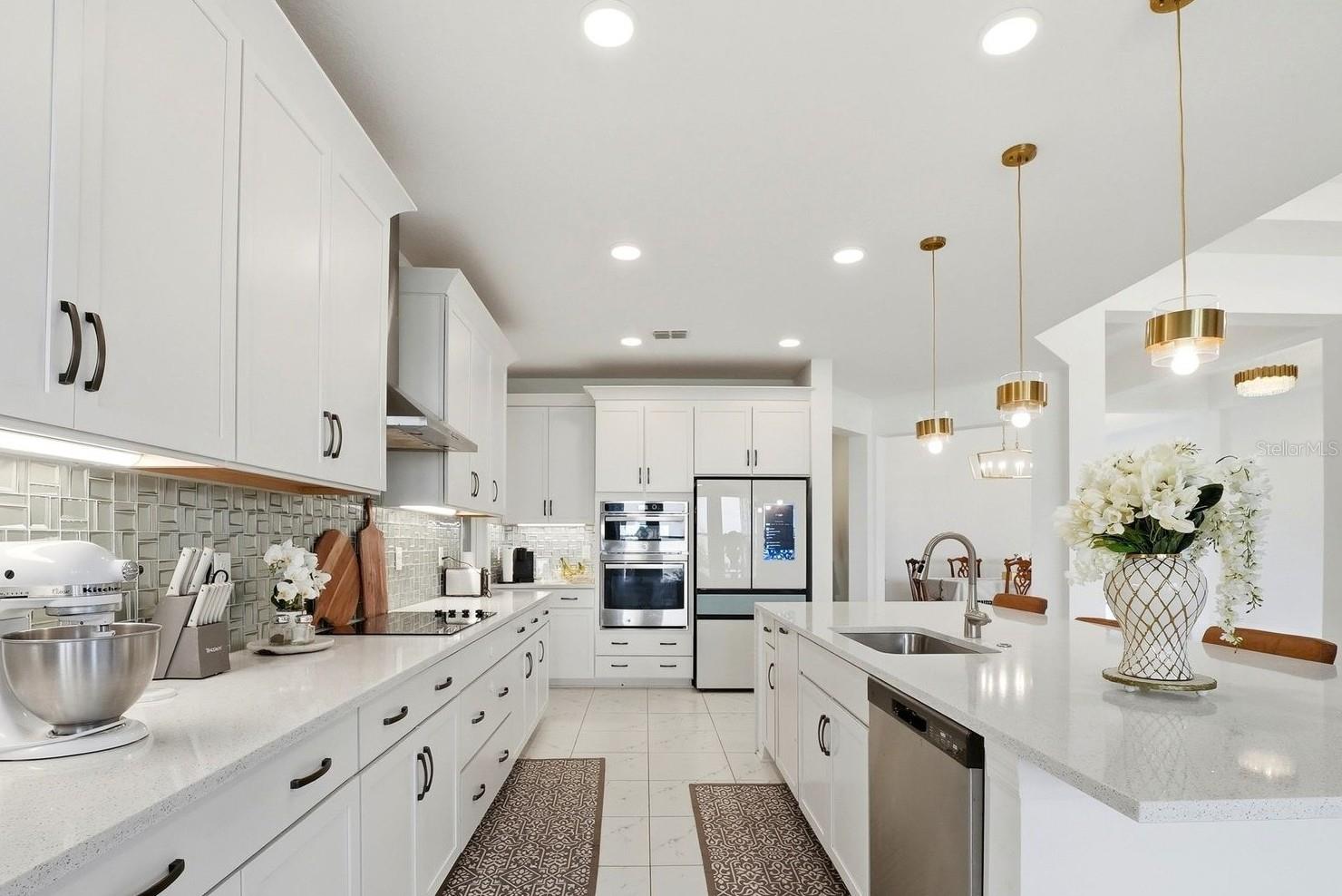 7073 GRAYBROOK DR — photo 15