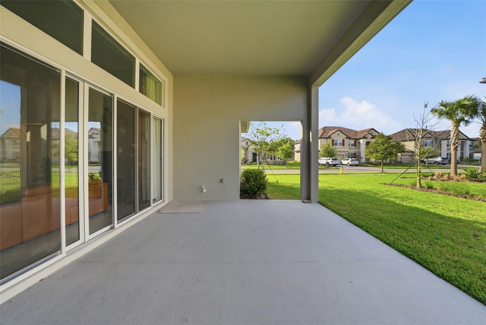 7073 GRAYBROOK DR — photo 37