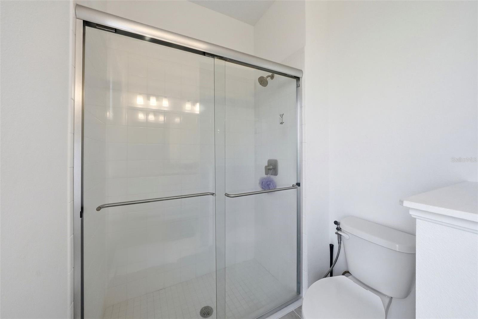7073 GRAYBROOK DR — photo 27