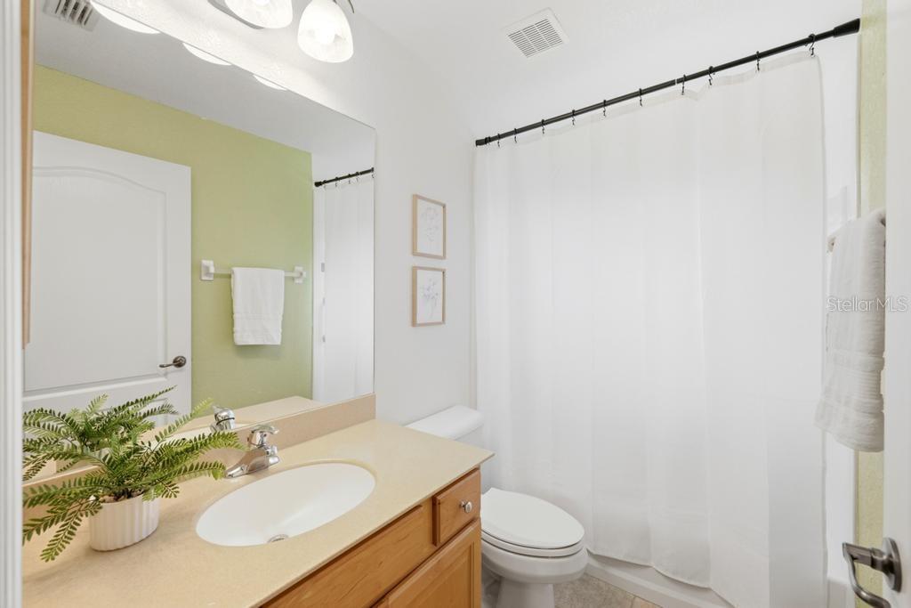 2105 BENNETT LN — photo 37