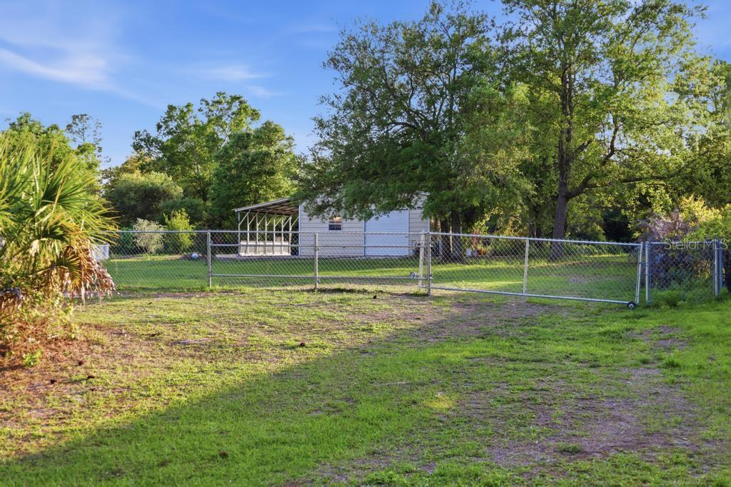 2105 BENNETT LN — photo 54