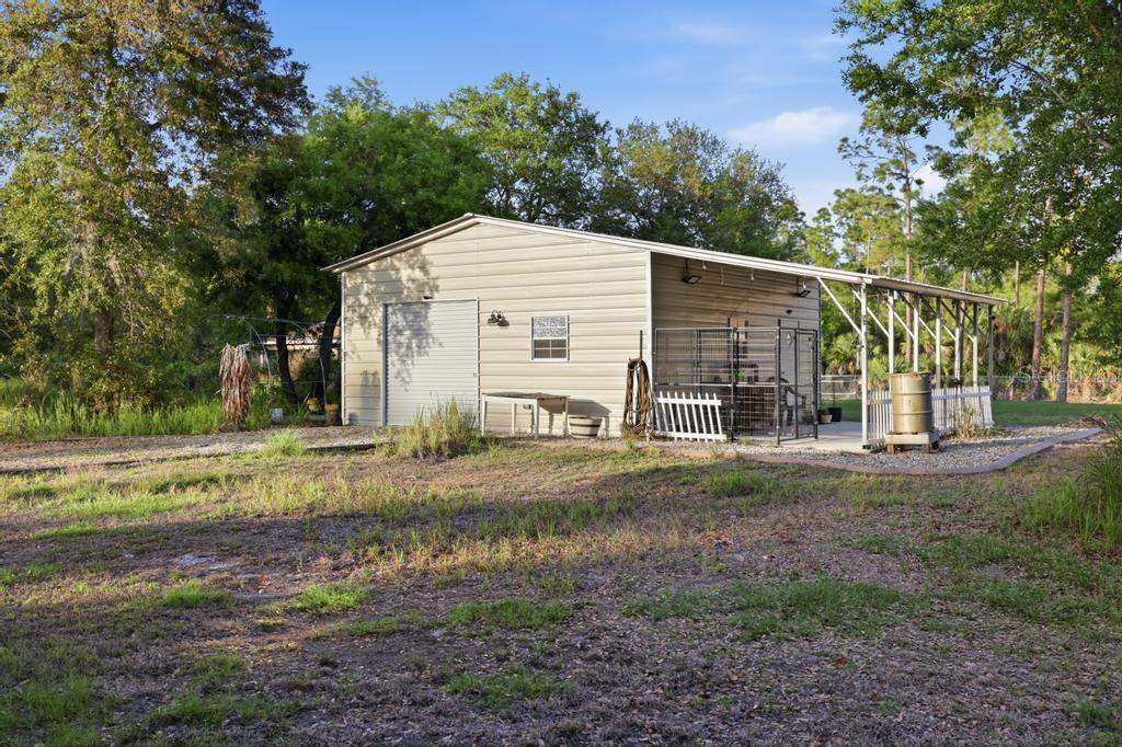 2105 BENNETT LN — photo 55