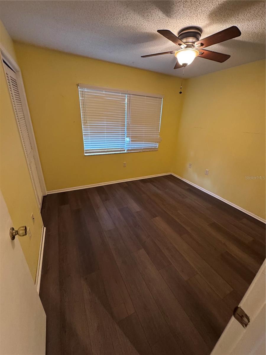 511 LONGFELLOW CT #B — photo 26
