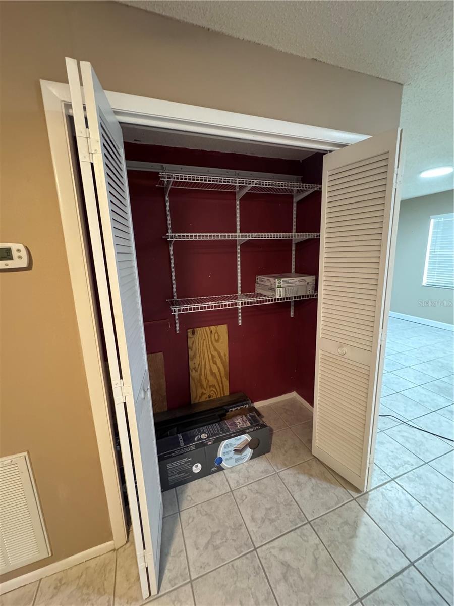 511 LONGFELLOW CT #B — photo 22