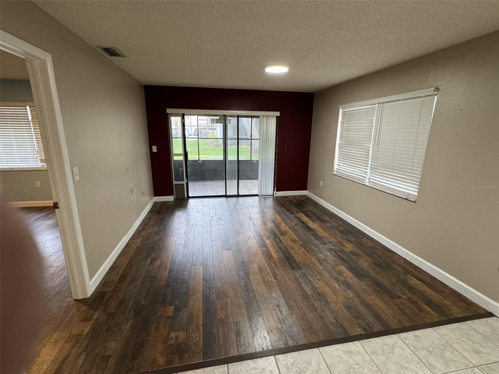 511 LONGFELLOW CT #B — photo 36