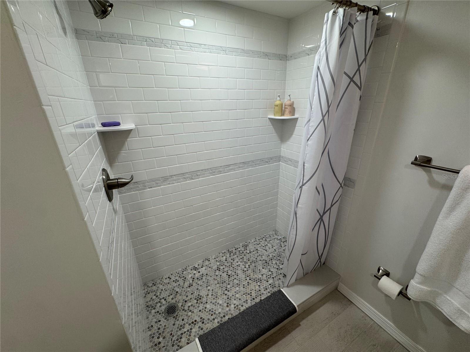 5720 13TH AVE N #106B — photo 31