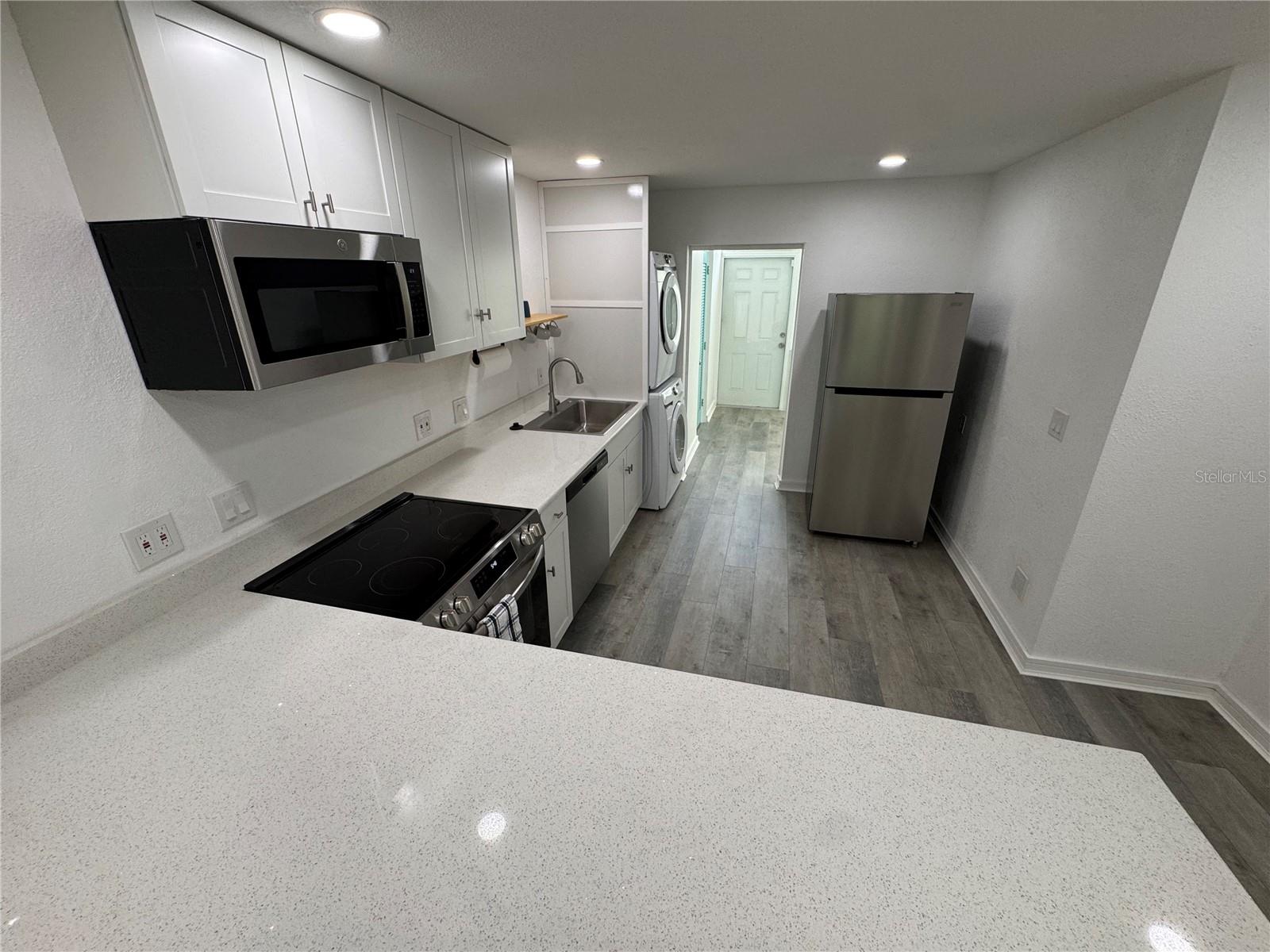 5720 13TH AVE N #106B — photo 23