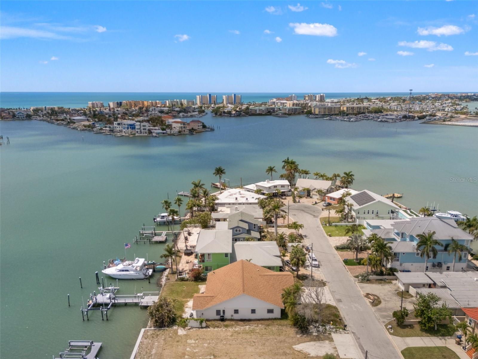 811 BAY POINT DR — photo 4