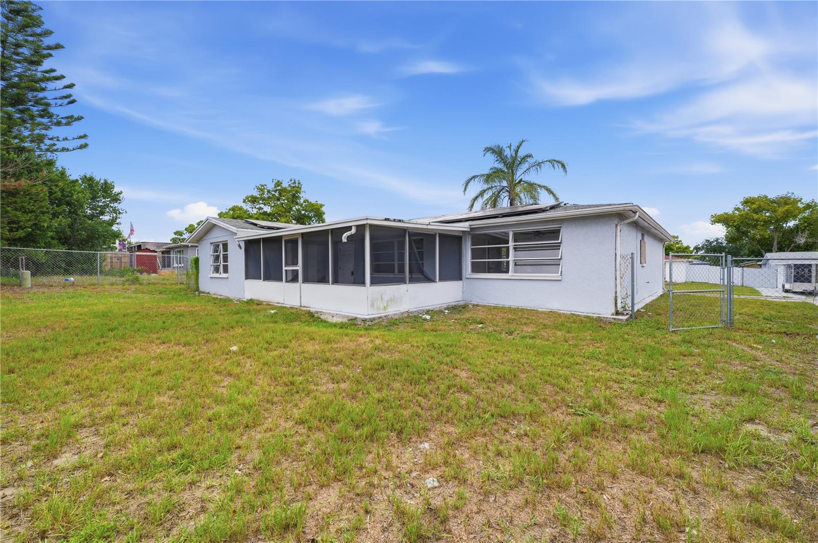 9720 RAINBOW LN — photo 35