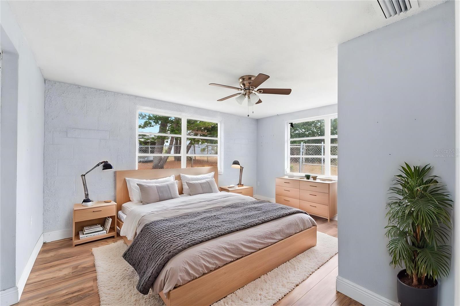 9720 RAINBOW LN — photo 25