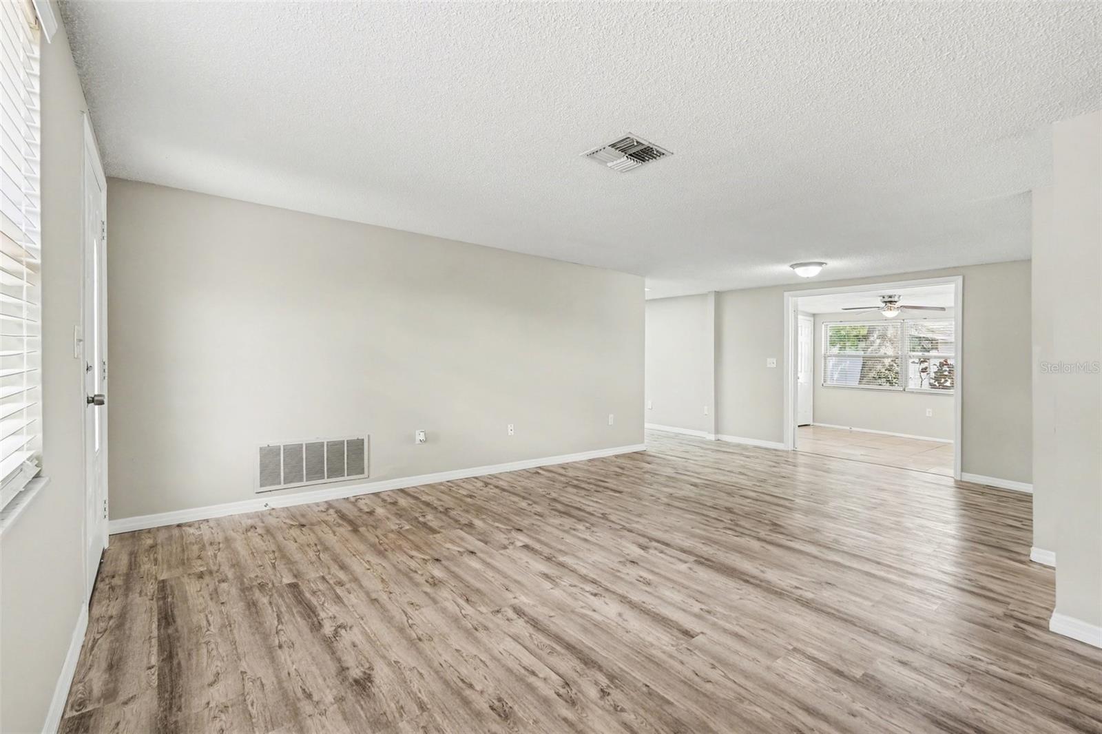 7255 FIRESIDE DR — photo 8