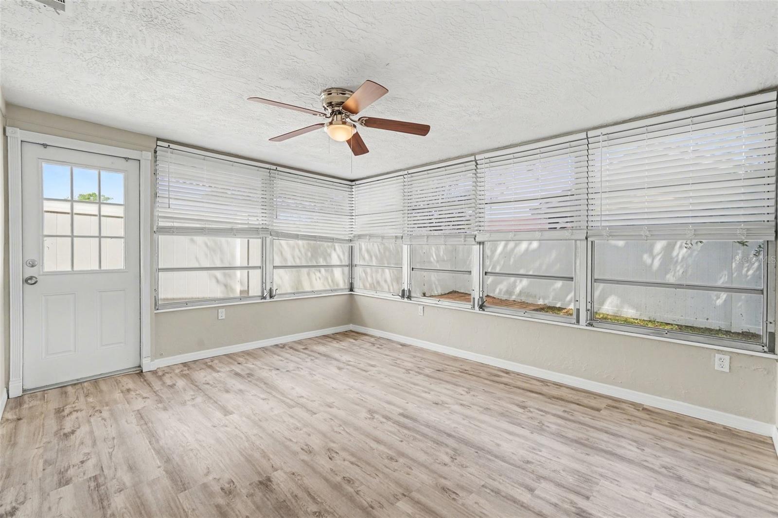 7255 FIRESIDE DR — photo 19