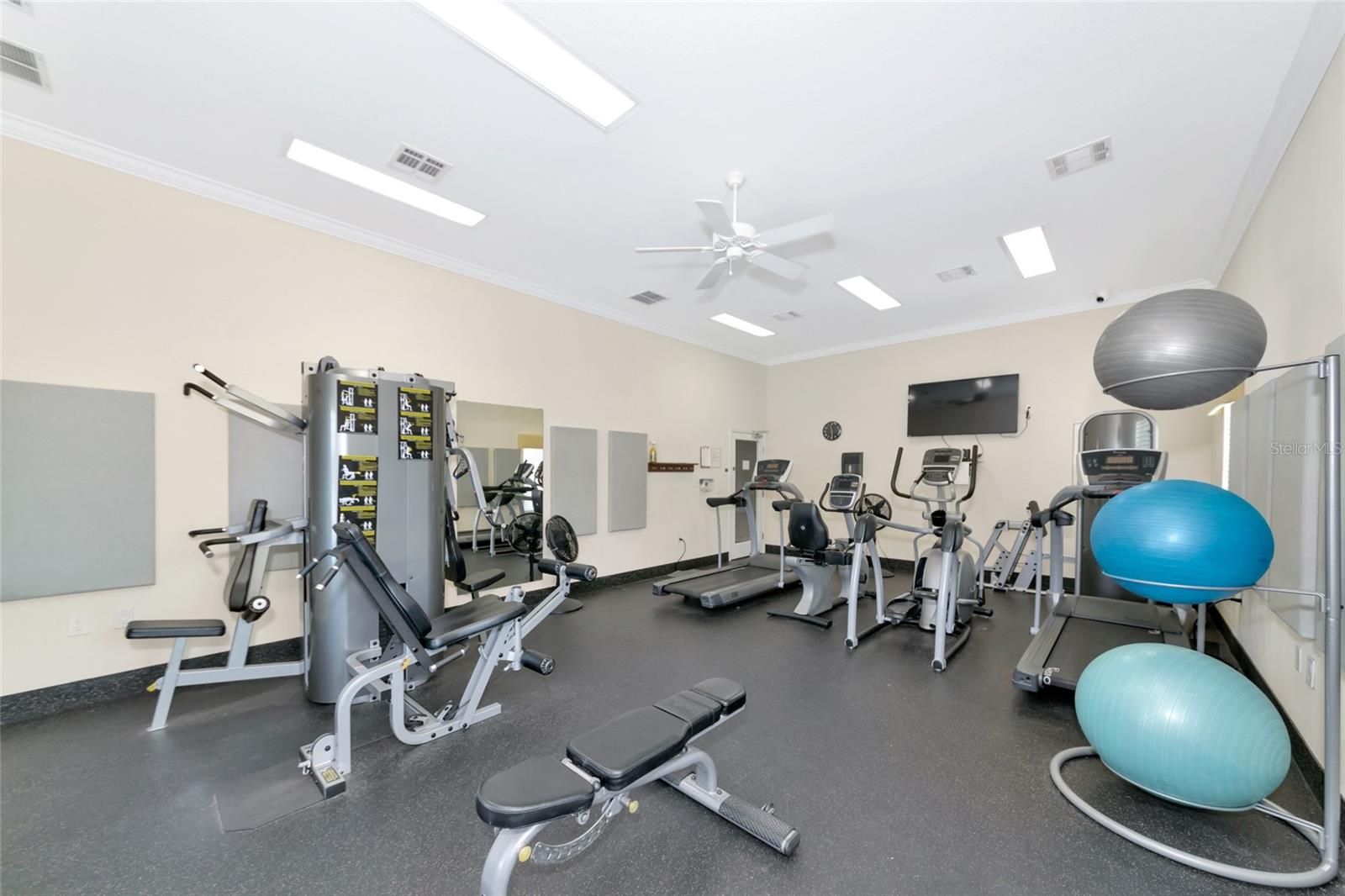 504 WOODSTORK CIR — photo 36