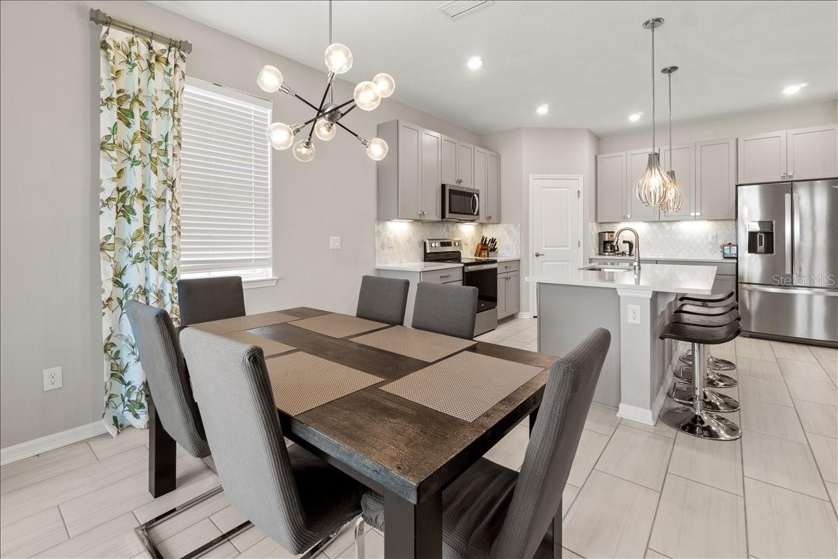 188 DAYLILY BLVD — photo 19