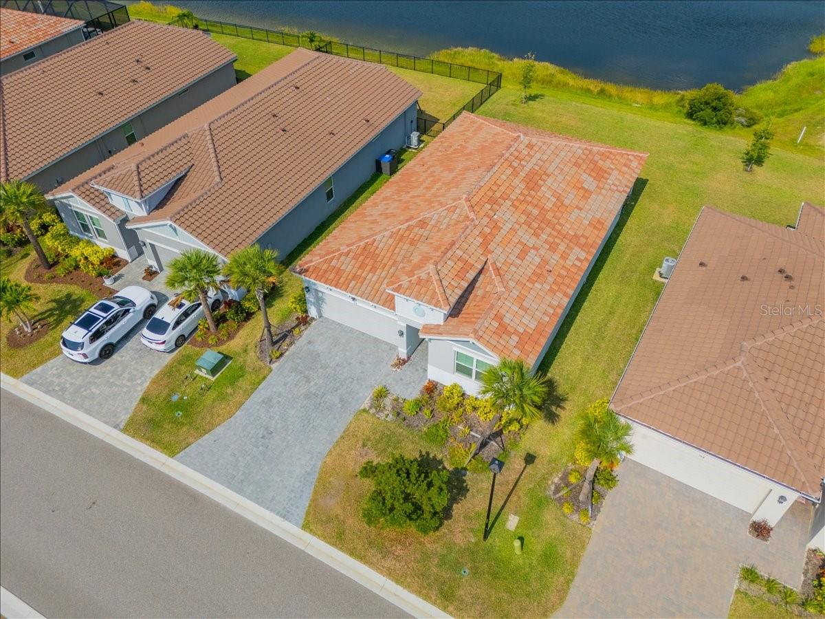 188 DAYLILY BLVD — photo 36