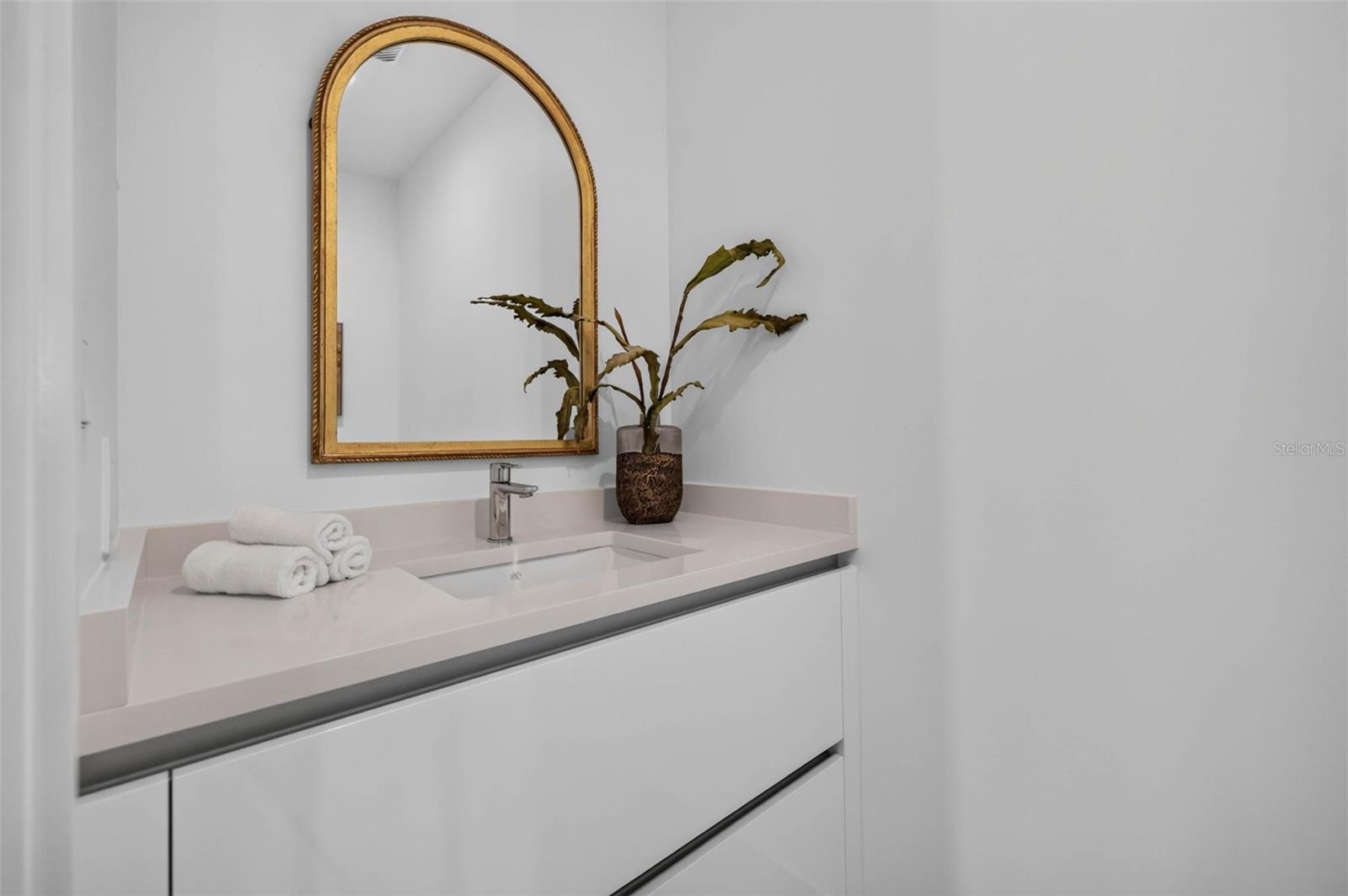 400 CENTRAL AVE #3401 — photo 31