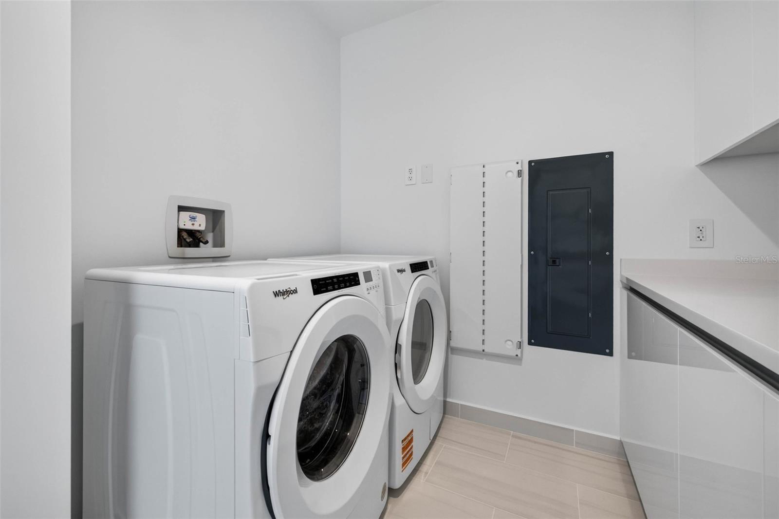 400 CENTRAL AVE #3401 — photo 30