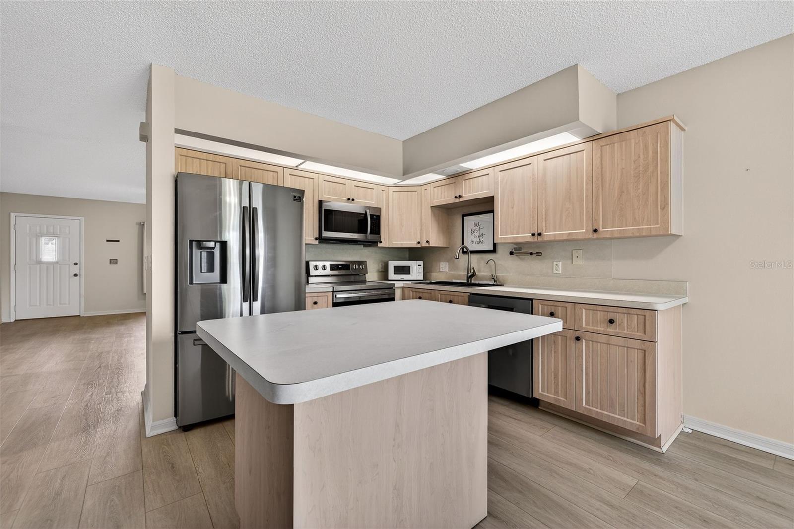 2231 UTOPIAN DR E #219 — photo 8
