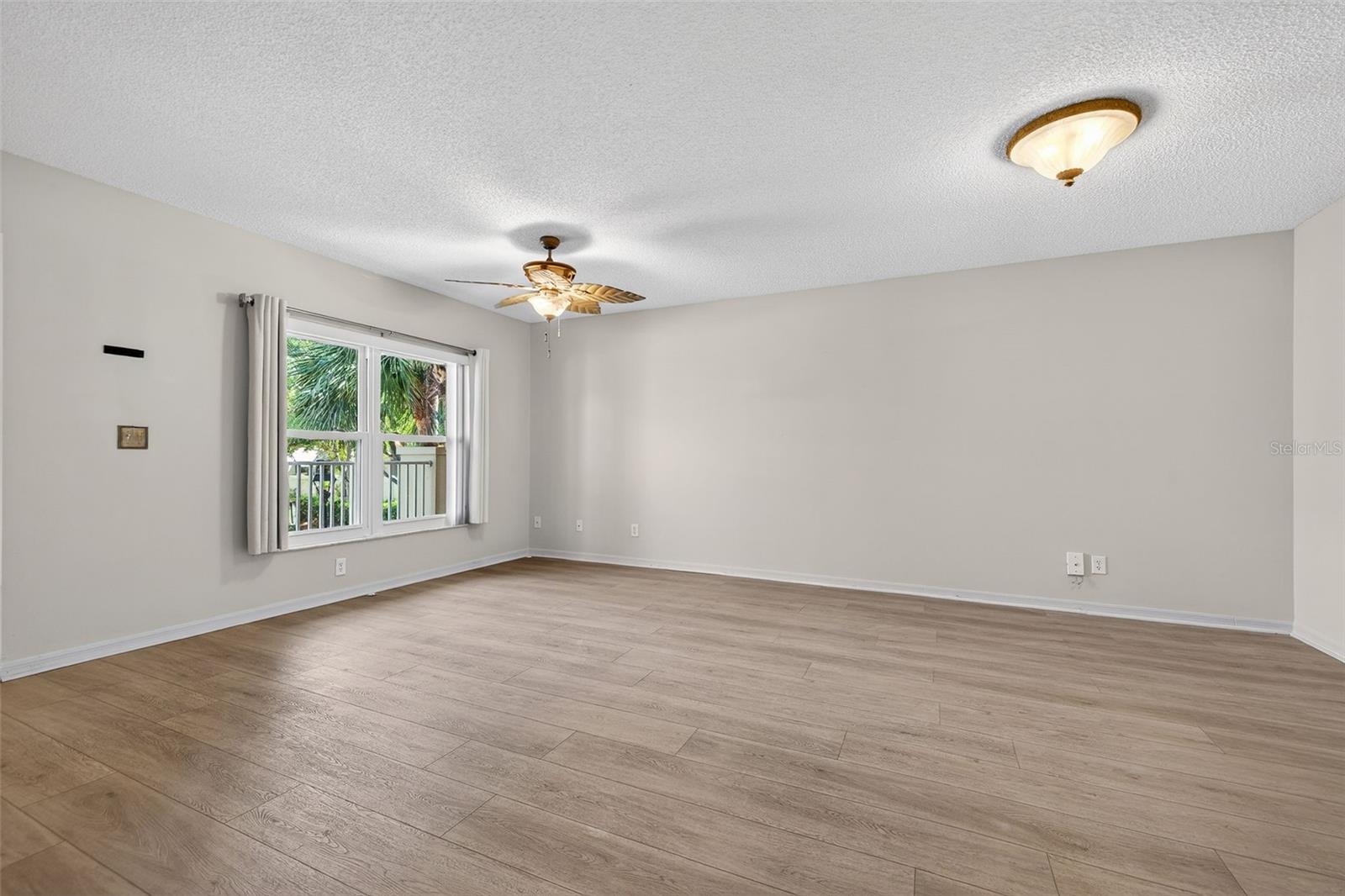 2231 UTOPIAN DR E #219 — photo 4