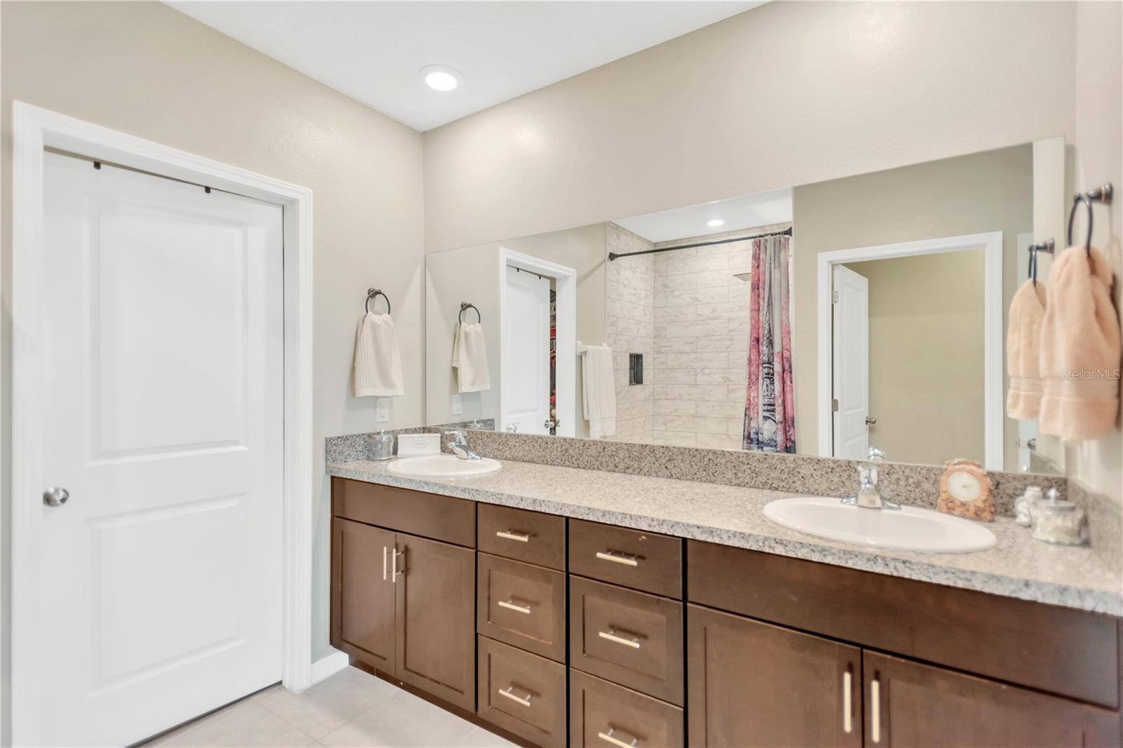 5441 RAINWOOD MEADOWS DR — photo 22