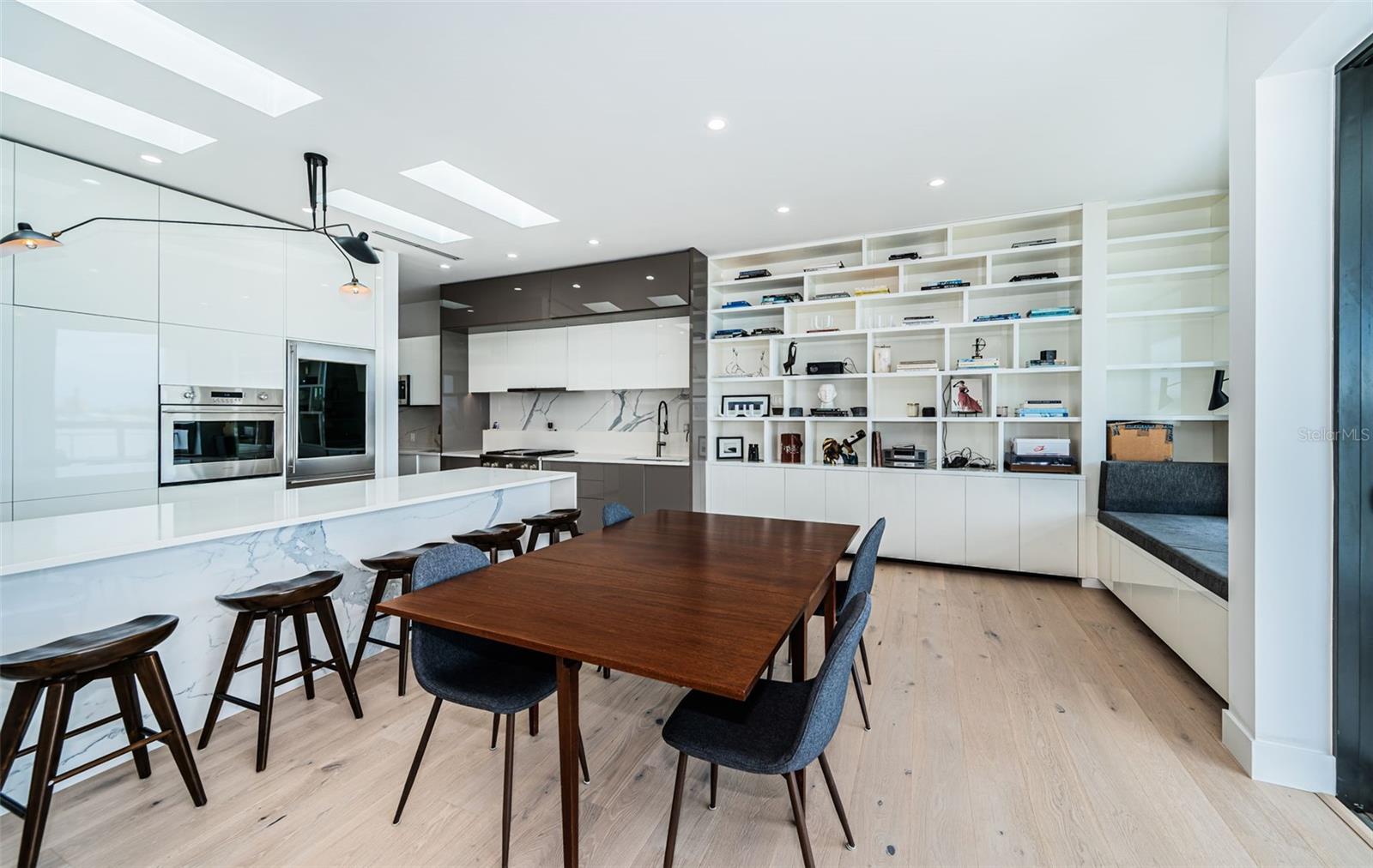 14077 N BAYSHORE DR — photo 21