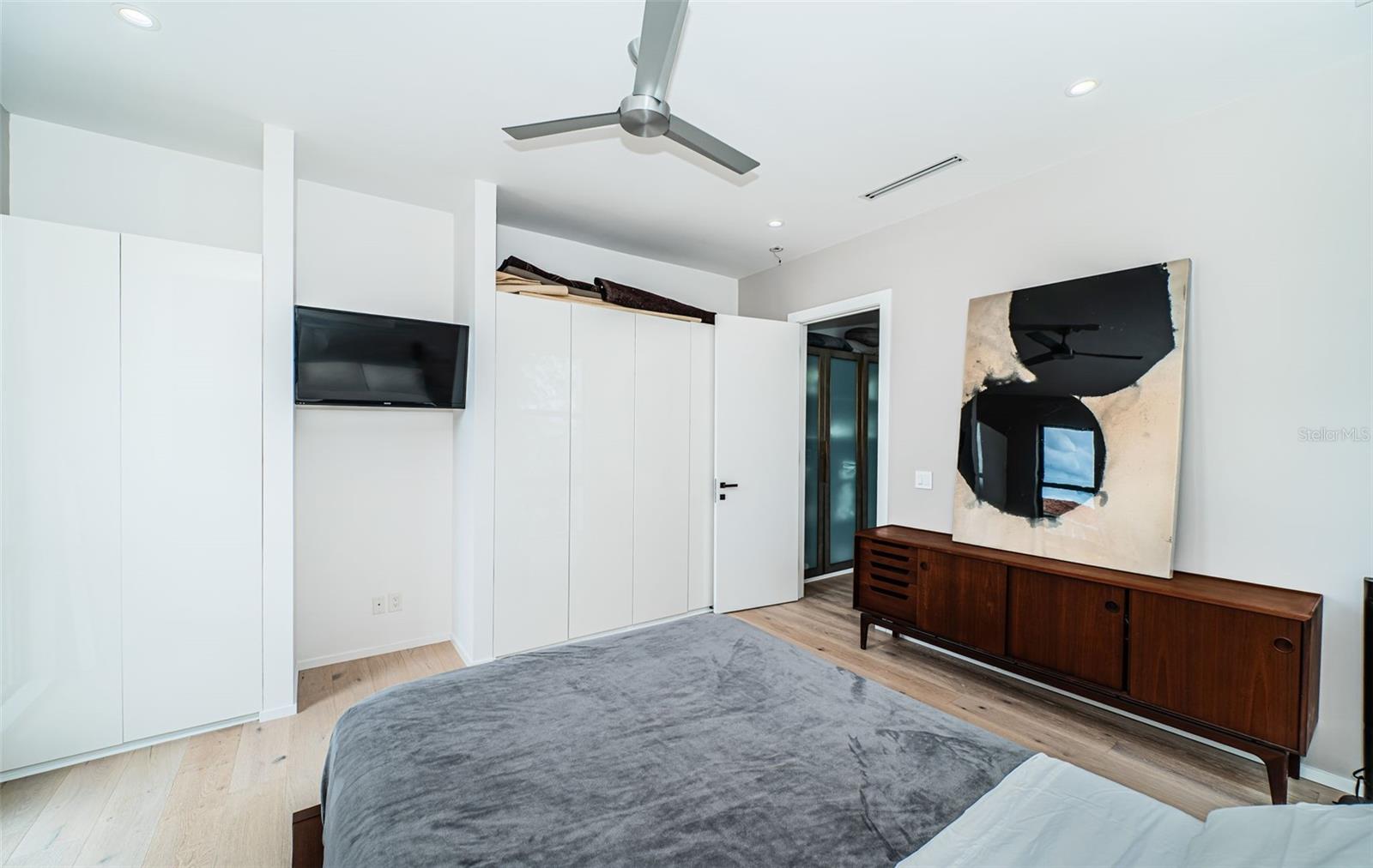 14077 N BAYSHORE DR — photo 29
