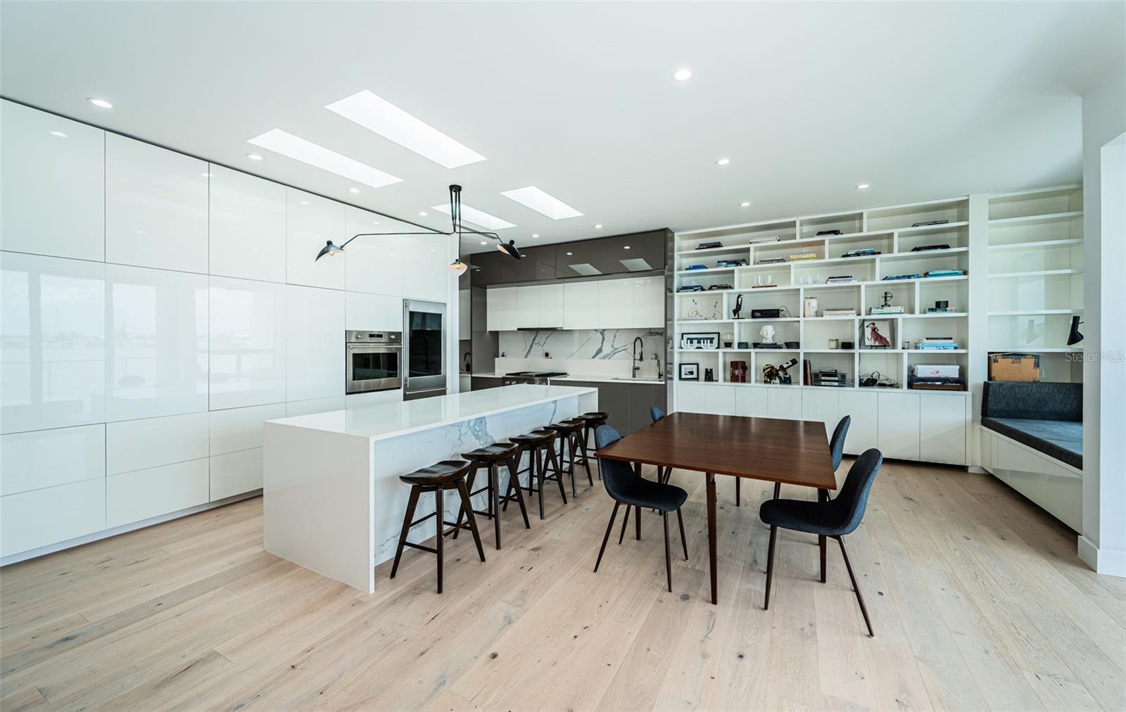 14077 N BAYSHORE DR — photo 9