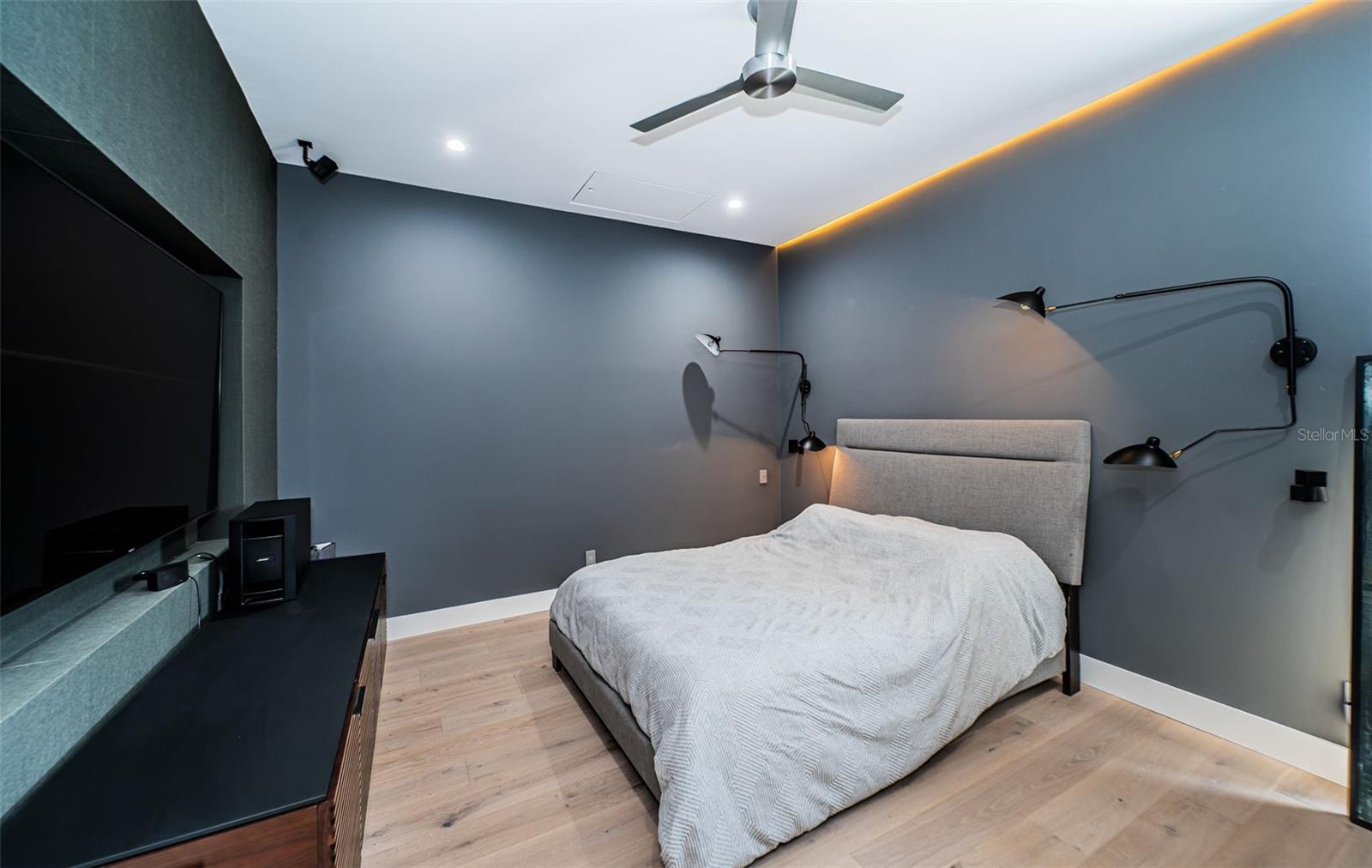 14077 N BAYSHORE DR — photo 31