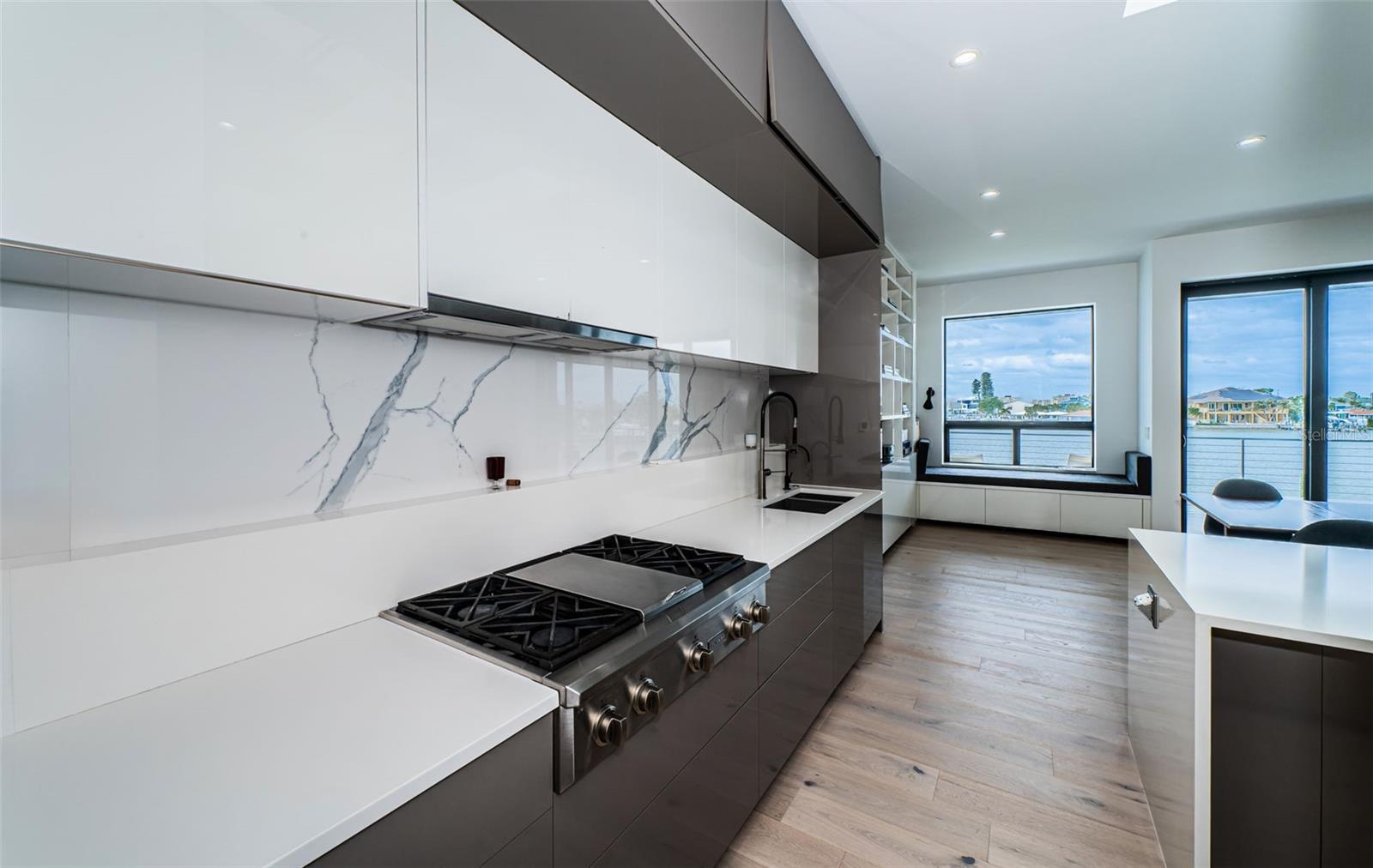 14077 N BAYSHORE DR — photo 16