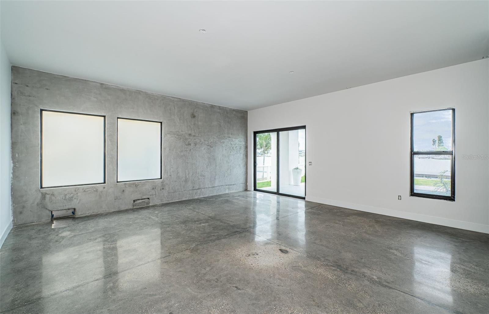 14077 N BAYSHORE DR — photo 32