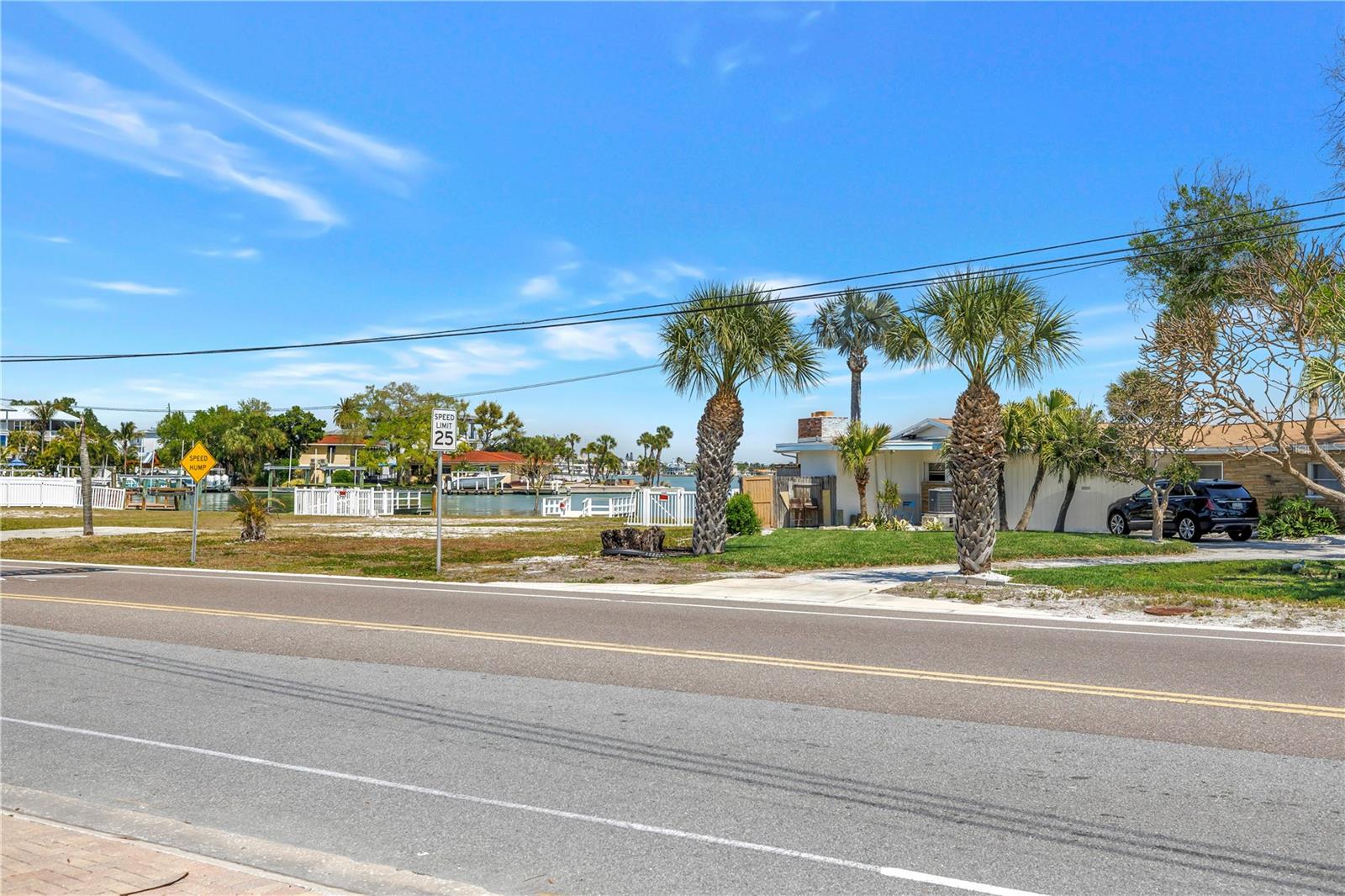 6892 GULF WINDS DR #1 — photo 25