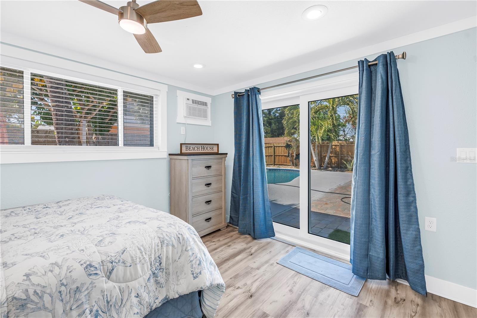 6892 GULF WINDS DR #1 — photo 20
