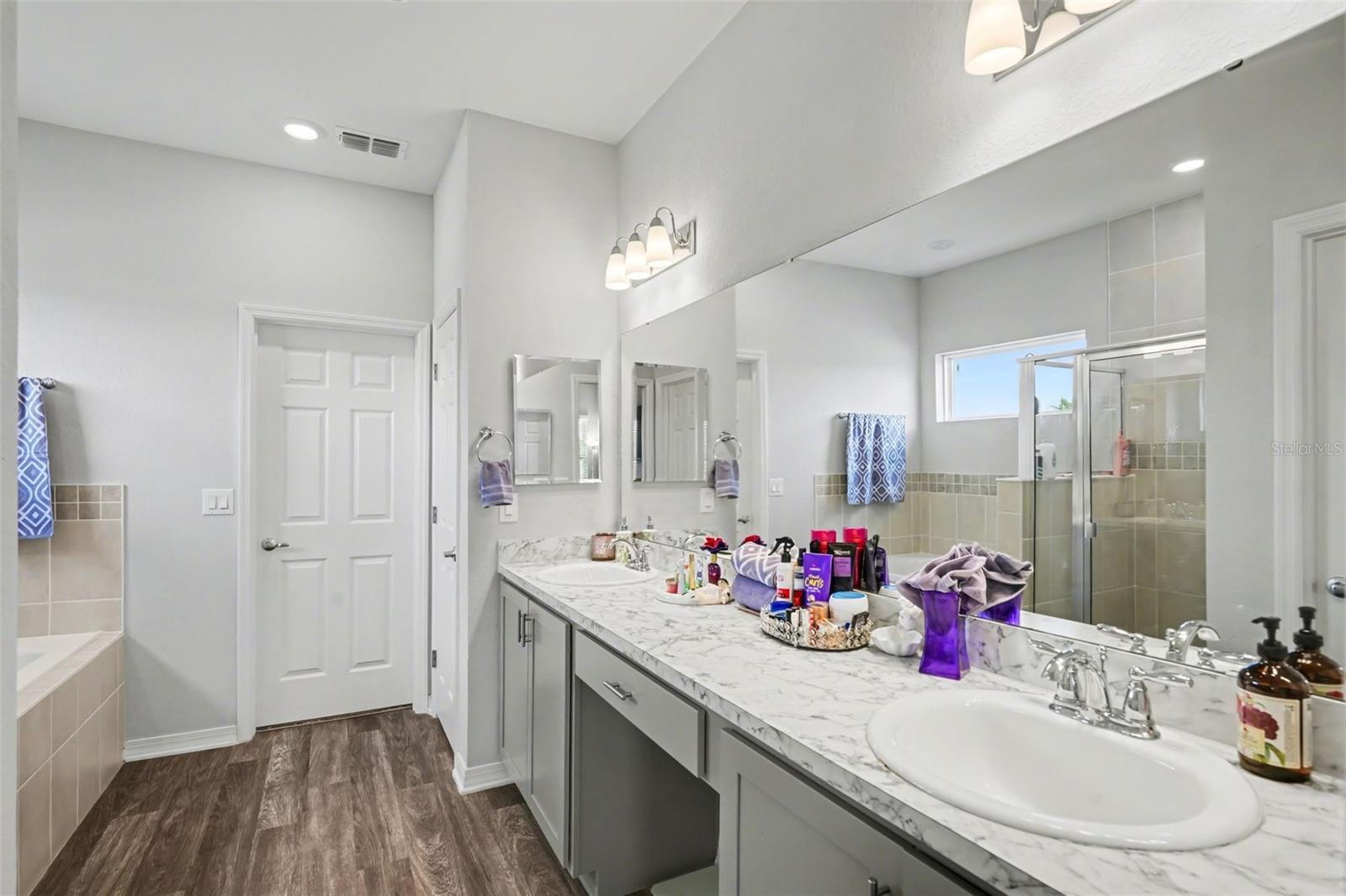 6749 ABBYWOOD LN — photo 18