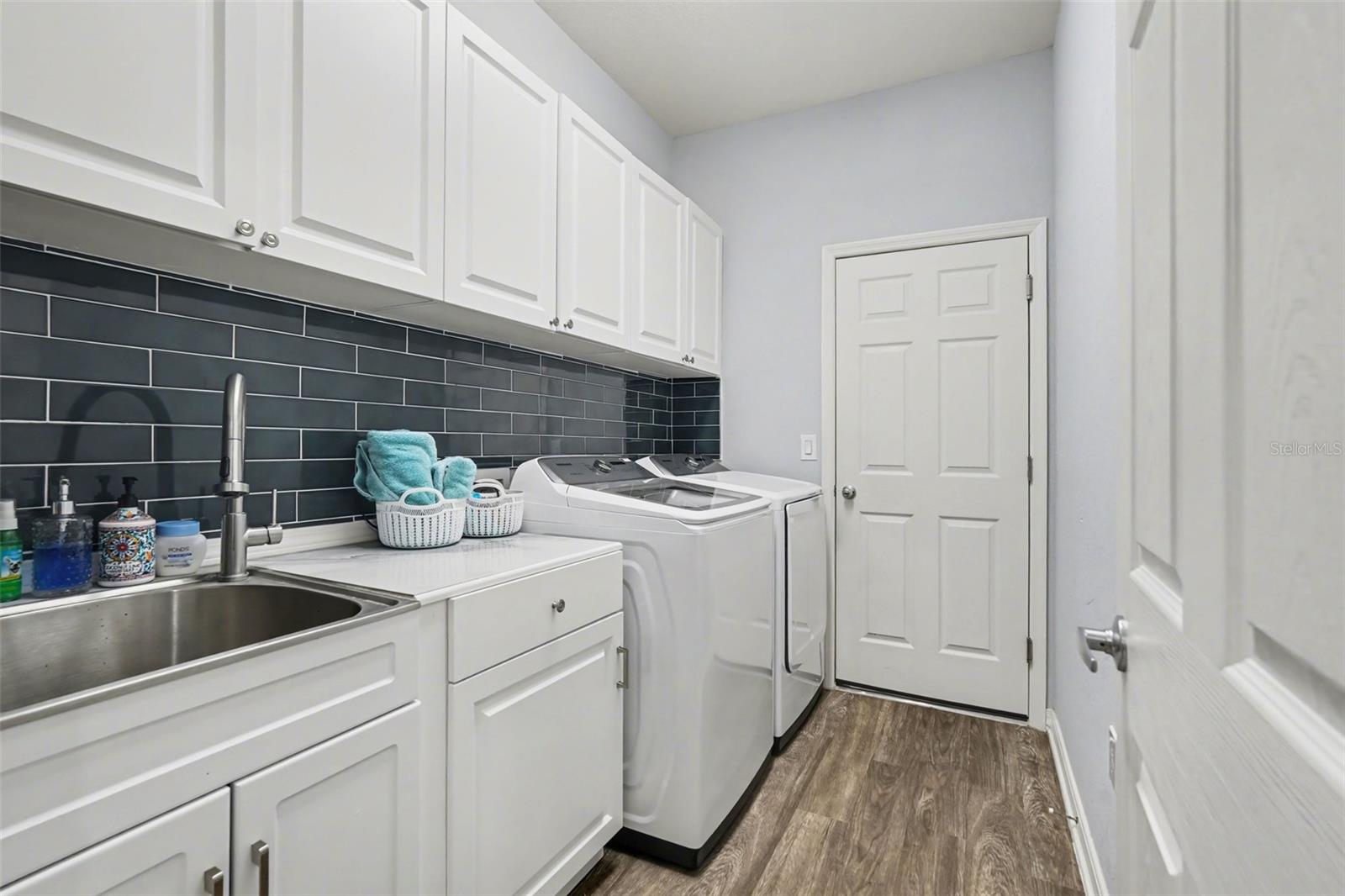 6749 ABBYWOOD LN — photo 21