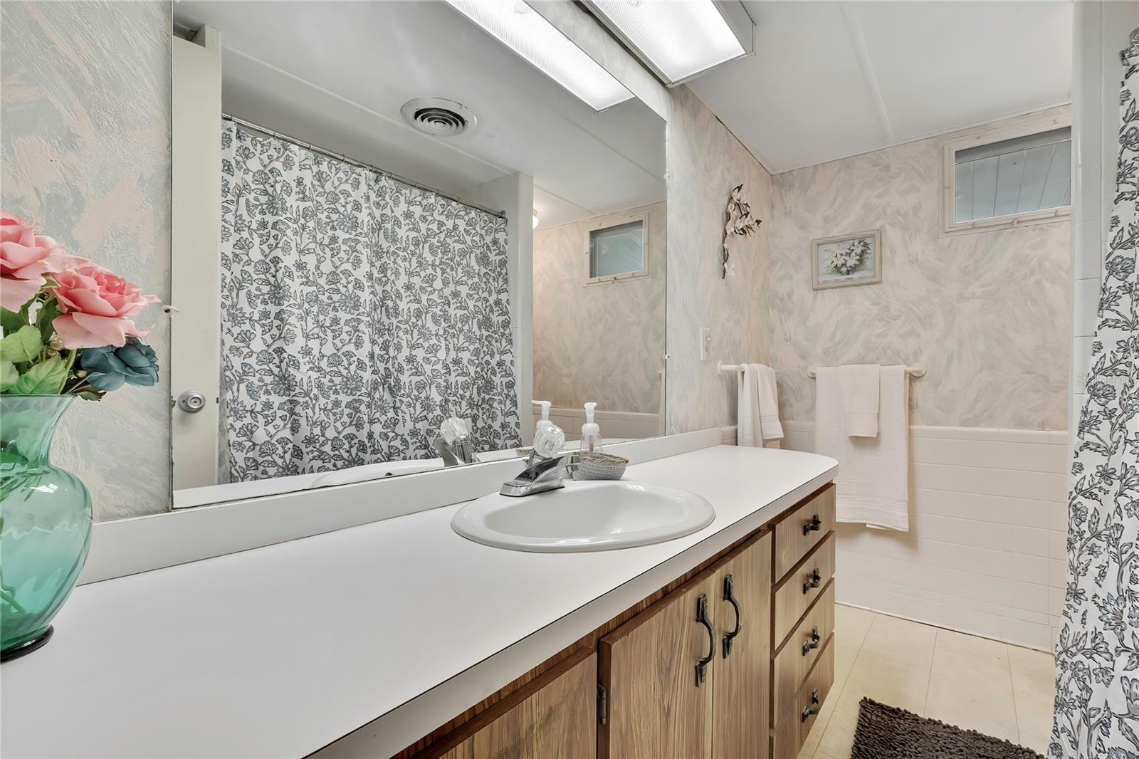 37 WILLIAM PENN WAY #13 — photo 14