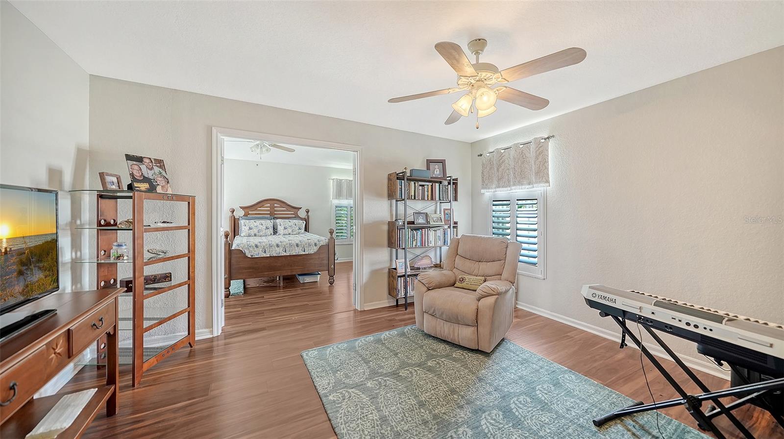 2051 SNOVER AVE — photo 41